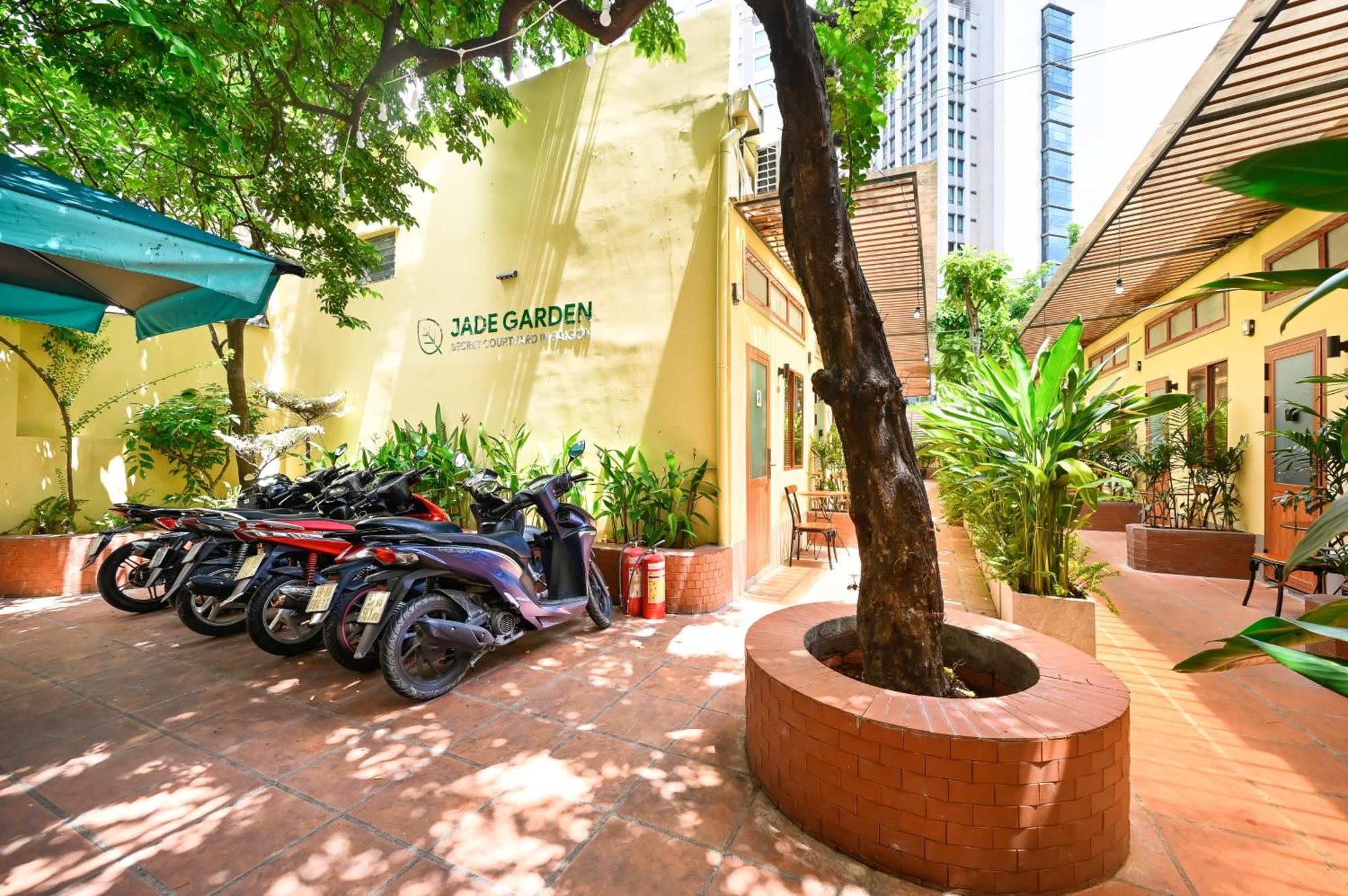 Hotel Jade Garden - Secret Courtyard In Saigon Thành Pho Ho Chí Minh Esterno foto